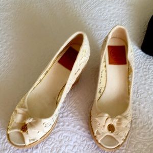 Tory Burch crocheted wedge-size 7 1/2